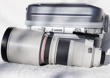 Canon EF 300mm f/2.8 II EF IS