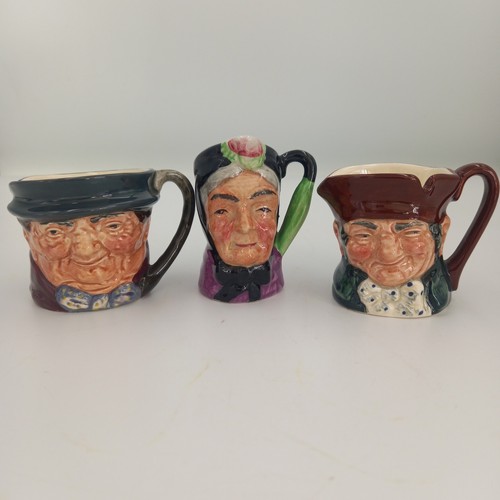 Small toby jugs royal - 3,