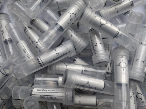 Screw top micro geocache - micro,