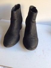 Pure Leather Suede Black Ankle Boots Made In India Man Made Out Sole Size 40