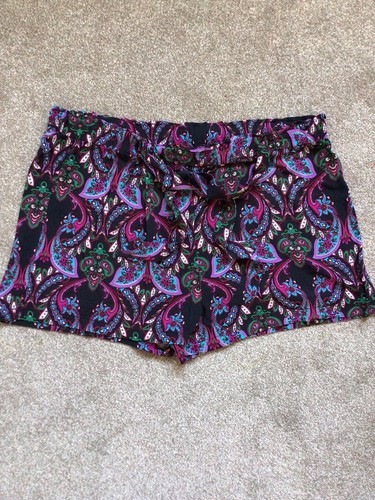 Primark size black paisley - 20,