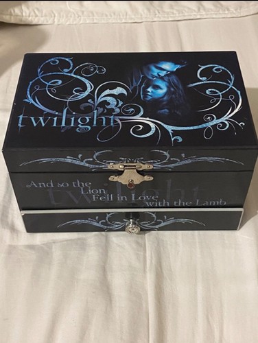 Twilight merchandise musical