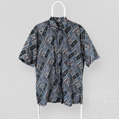 Vintage paisley patterned - paisley,