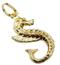 9ct yellow gold seahorse pendant  sea horse  charm necklace new boxed
