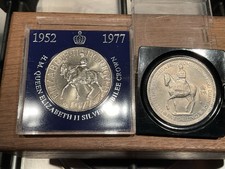Queen Elizabeth 11 Silver Jubilee And Coronation Coin Pair