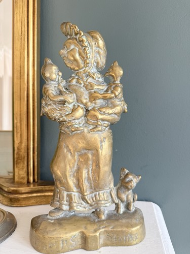 Antique brass mrs ally sloper - brass,