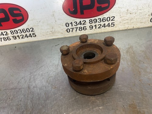 Front stud hub - 5, ransomes