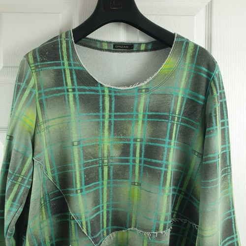 Grizas top size distressed - top,