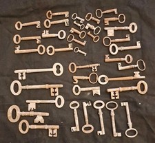 Antique rare SKELETON KEY LOT 30 +CAST IRON METAL  BRASS KEYS