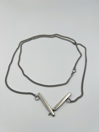 Silver tone lariat - tone,