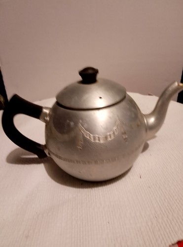 Vintage metal tea - pot, deco