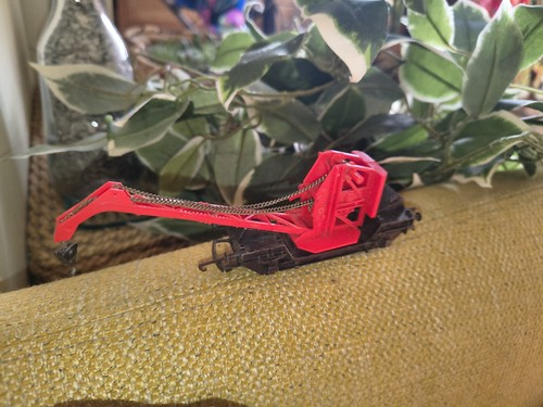 Hornby r127 operating crane - operating,
