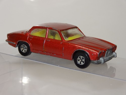 Corgi juniors jaguar xj6 - jaguar,