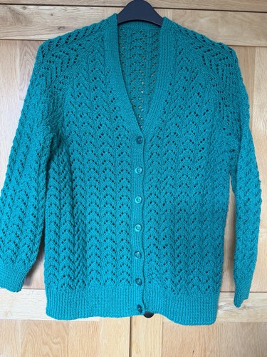 Hand made knitted women - made, v