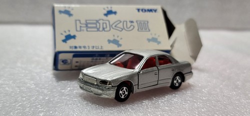 Takara tomy tomica toyota - tomy,