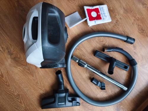Vacuum cleaner used - vacuum,