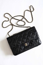 Chanel quilted patent - cc,