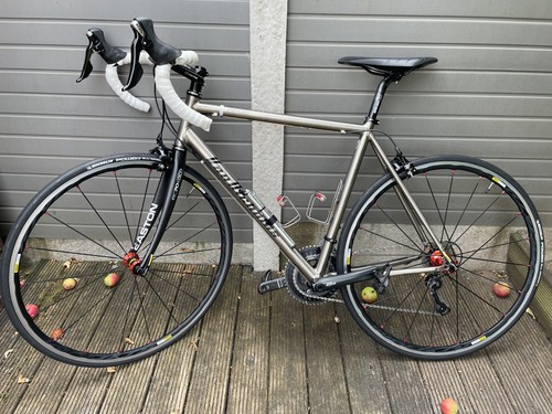 Van nicholas ventus - ventus, se
