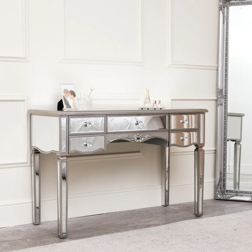 Large mirrored dressing - , table