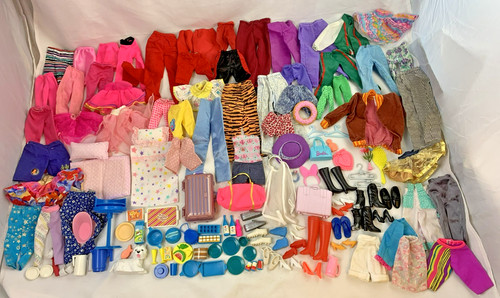 Barbie fashion dolls - dolls, clothes