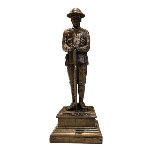 Soldier figure 30cm cold - soldier, cast