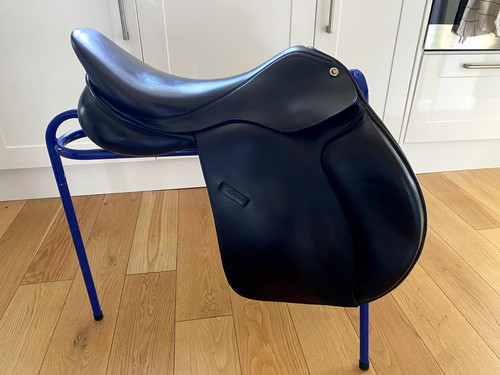 Black leather adjustable - 17.5",