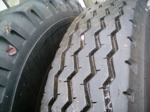 Commercial lorry truck tyres - commercial,