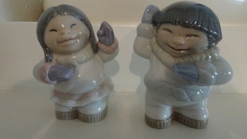 Nao lladro ceramic figurine - by,