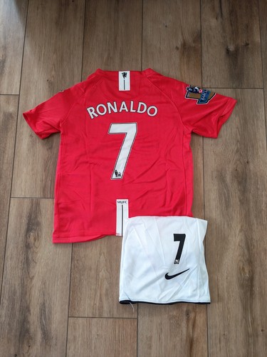 Retro ronaldo cr7 manchester - ronaldo,
