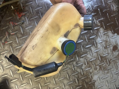 Honda ns125f oil bottle with - honda,