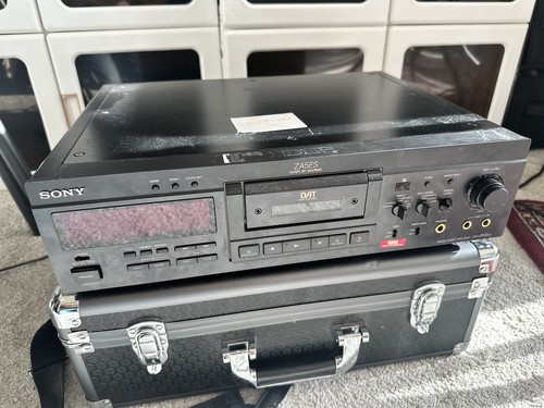 Sony dtc za5es black - dtc-za5es, black,dat