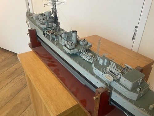 Model boat hms warship - rc,