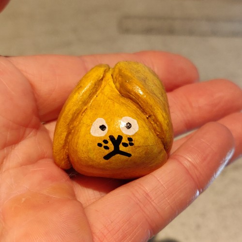 Yellow dog labrador mini desk