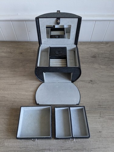 Vintage travel jewellery - travel, case