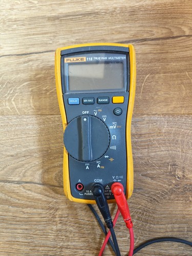 Fluke 115 true rms handheld - true,