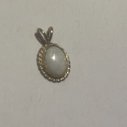 9ct gold opal - , pendant