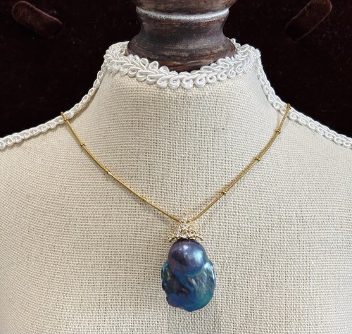Genuine blue baroque - genuine,