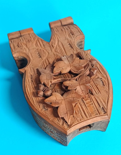 Victorian carved wooden - victorian, pocket