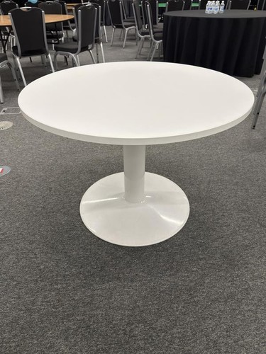 Modern round tables cafe - round,