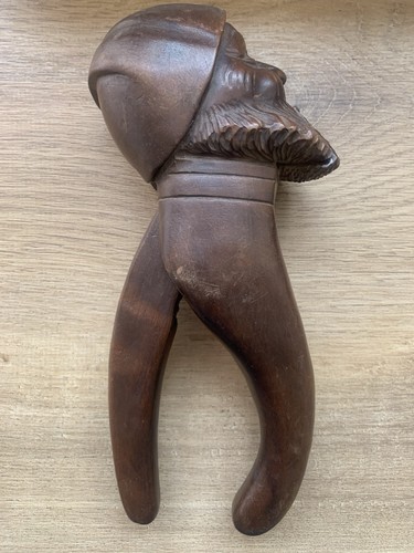 Vintage black forest folk art - black,