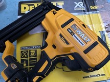 Dewalt DCN680N Brushless XR 18