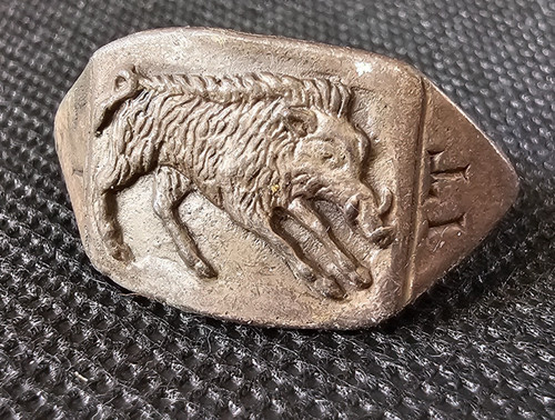 Ancient roman legionary boar - ancient,