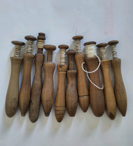 Antique wooden lace - 10,