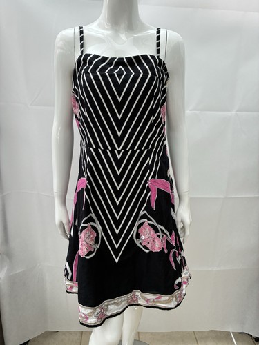 Red herring black white - black,