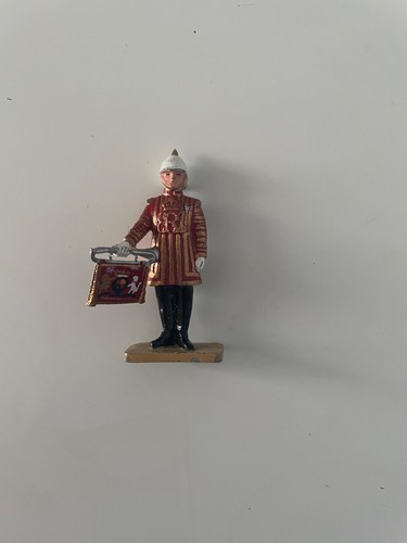 Britains soldier with - britains,