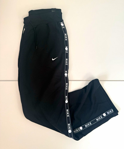 Nike sportswear women logo - sportswear,