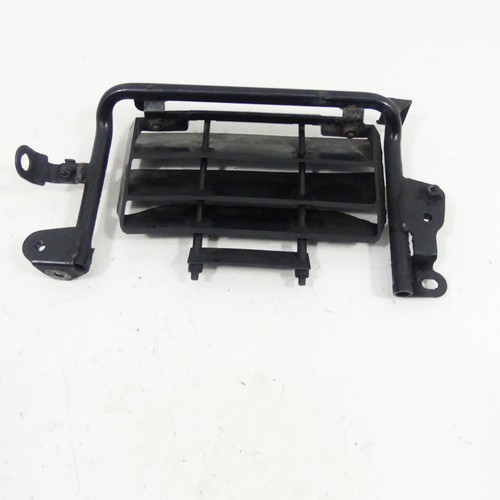 Yamaha 125 4bl - side, panel