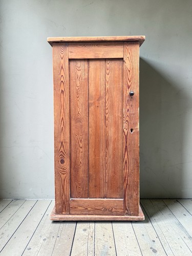Antique early 1900 pine - antique, 1900’s