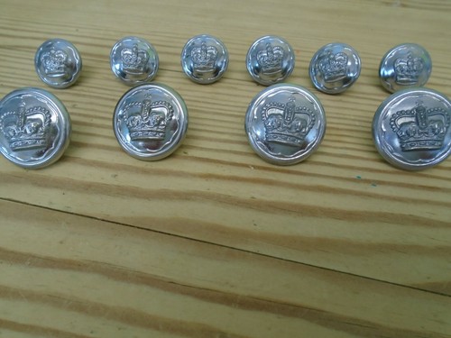 Obsolete police buttons - police,