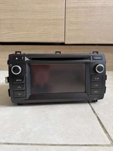 Toyota auris radio - toyota,